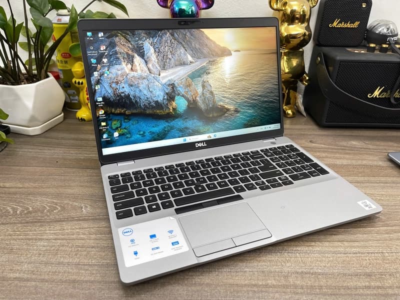 Dell Latitude 5511 - Thumbnail