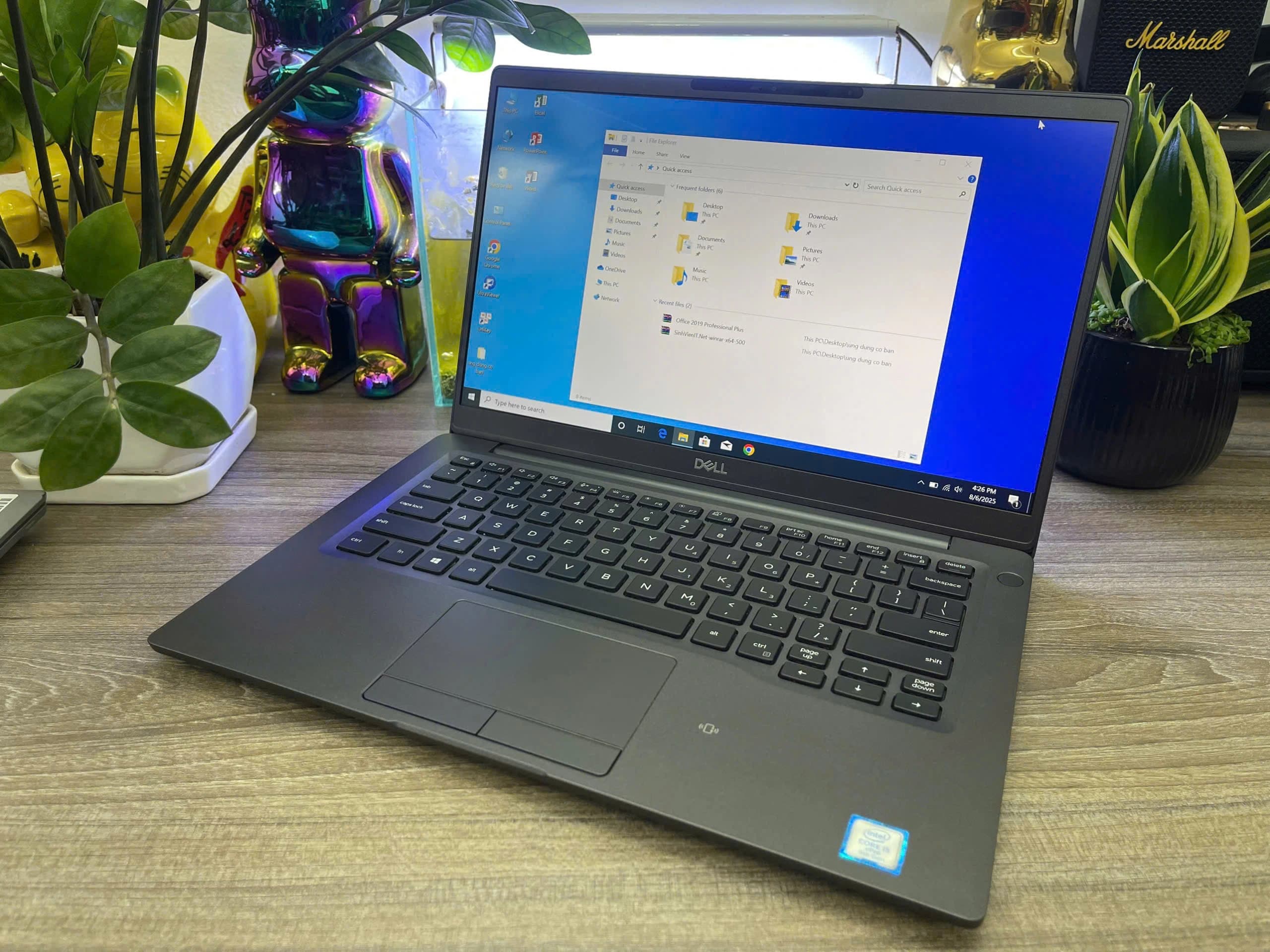 Dell Latitude 7400 - Thumbnail