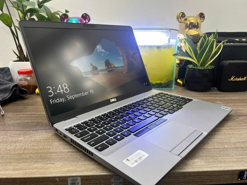 Dell Precision 3551 - Thumbnail