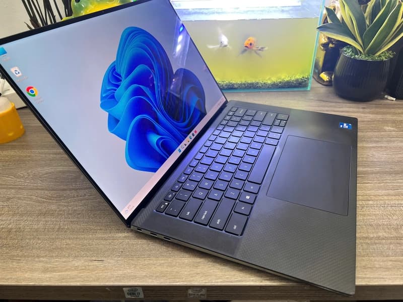 Dell Precision 5560 - Thumbnail