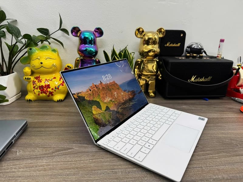 Dell XPS 9300 - Thumbnail