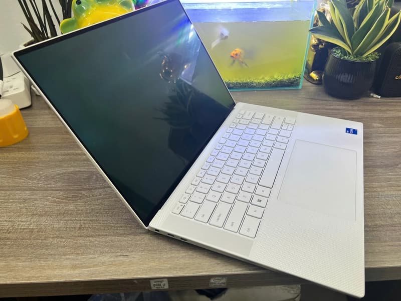 Dell XPS 13 9370 - Thumbnail