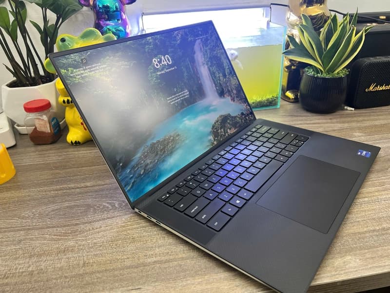 Dell XPS 9510 - Thumbnail